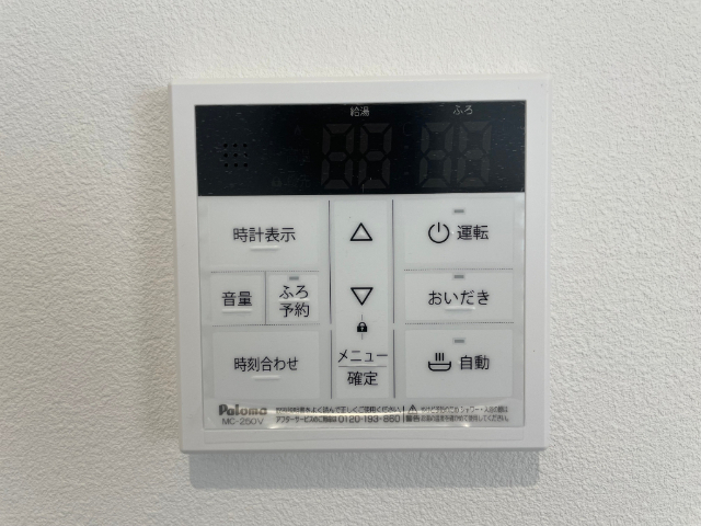 ����10