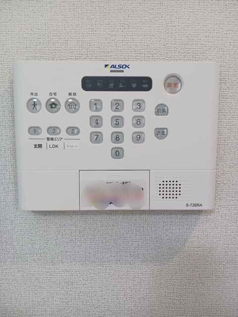 ����11