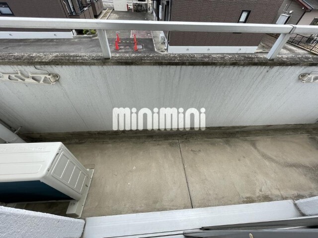 ����8