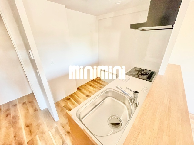 ����14