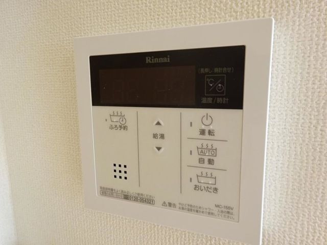 ����16