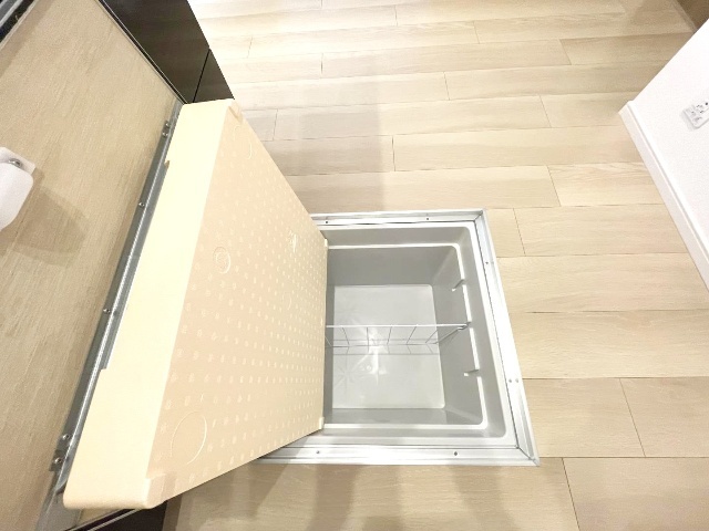 ����19