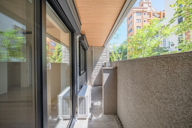 ����10