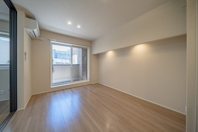 ����7