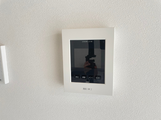 ����7
