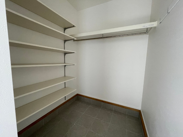 ����6
