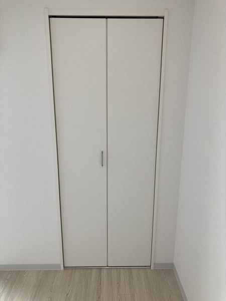 ����7