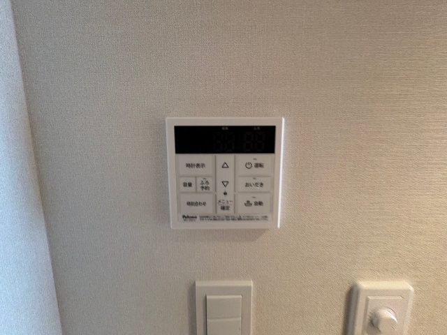 ����14