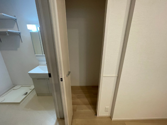 ����19