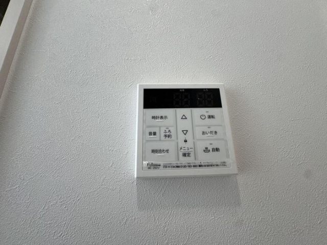����9