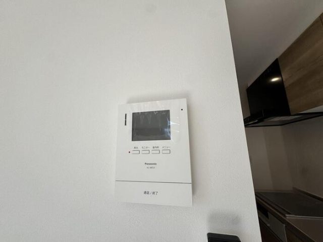 ����11