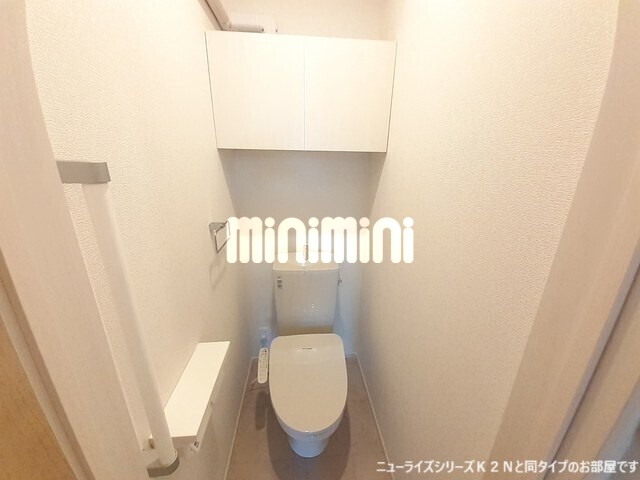 ����9