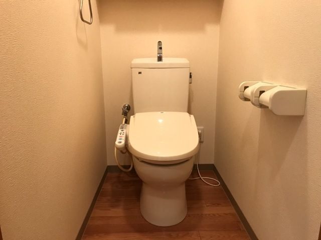 ����7