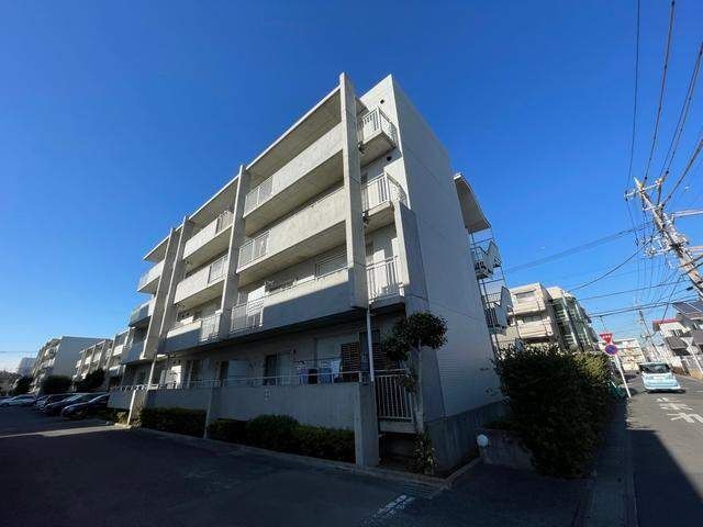 ���k�{���@�y�C�w�i�k��7���j