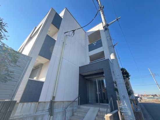 ��������@������w�i�k��7���j