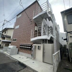 ������c���@��a�c�w�i�k��9���j