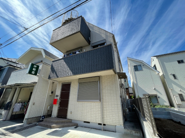 �����r�܁E�L�����@������w�i�k��5���j