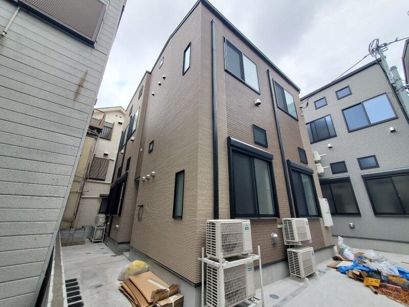 �����d�S�{���@�����։��w�i�k��8���j