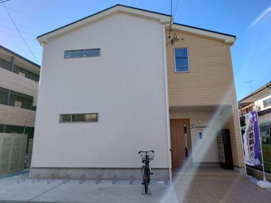 ��z���@�w��w�i�k��4���j