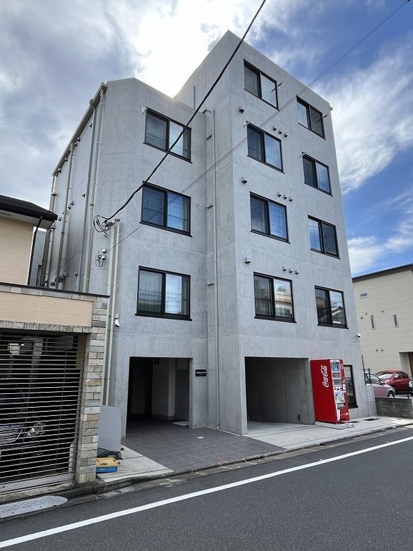 �����s�����a���Q�j