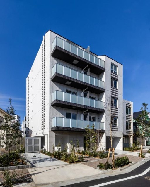 �����s����{�{���Q�k�c�j