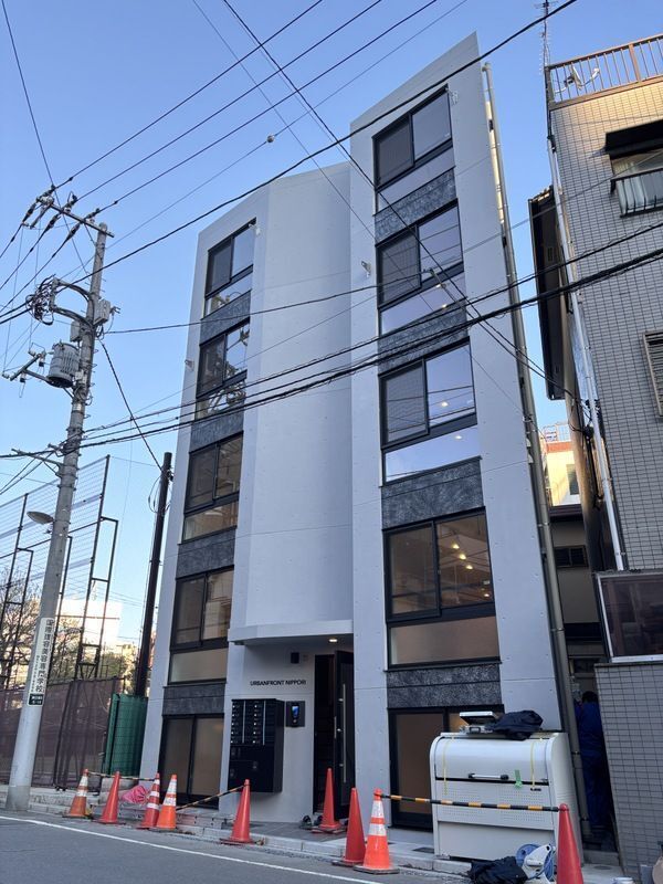 �R����@���闢�w�i�k��8���j