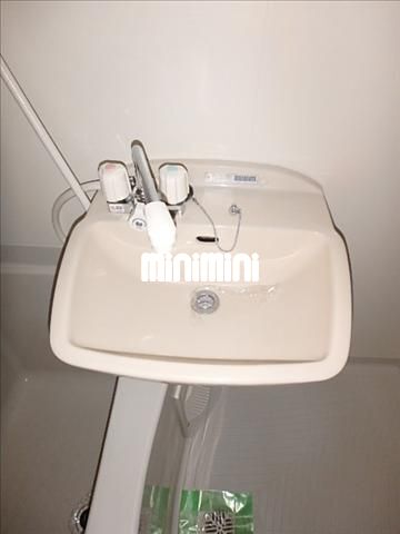 ����5