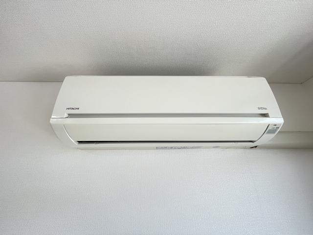 ����12