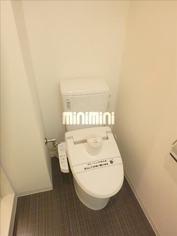 ����4