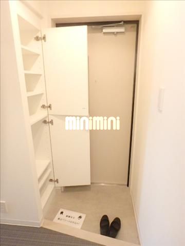 ����6