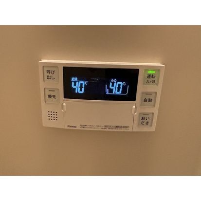 ����20