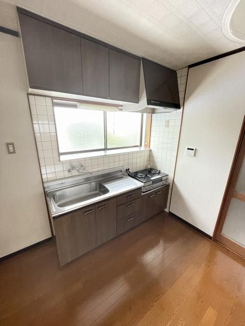 ����2