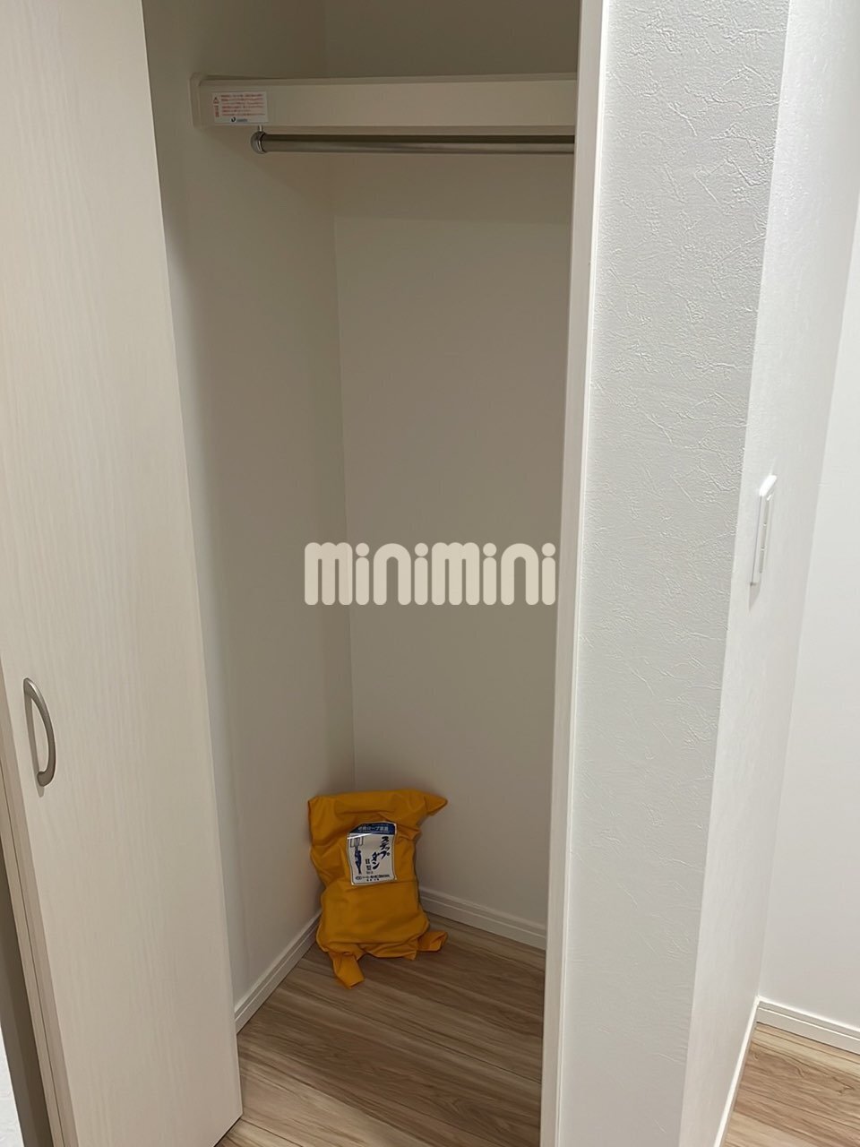 ����6