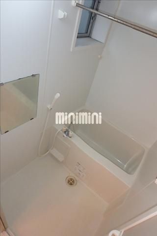 ����3