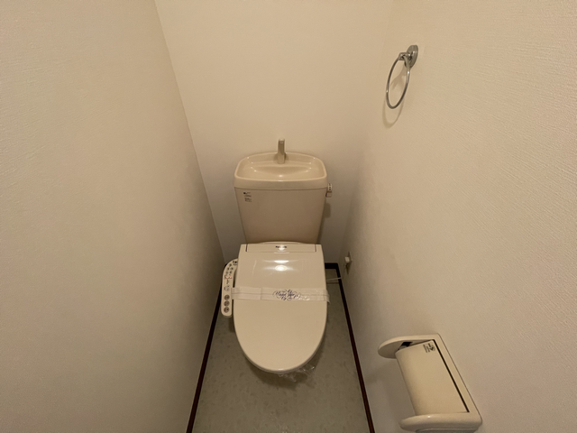 ����8