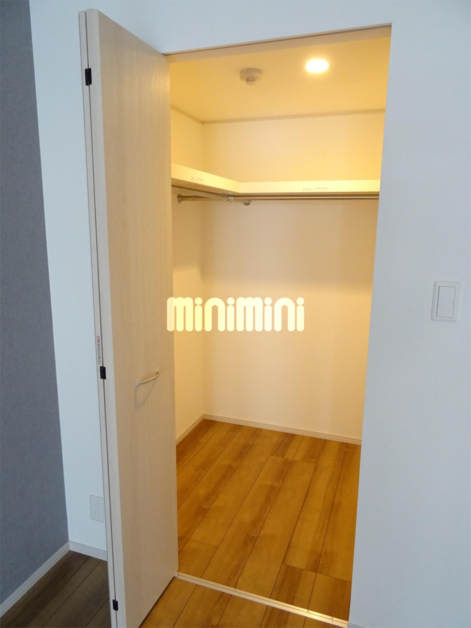 ����6