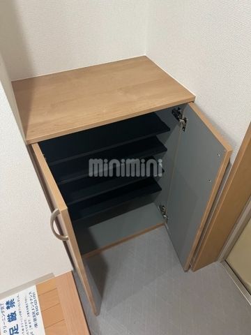 ����6