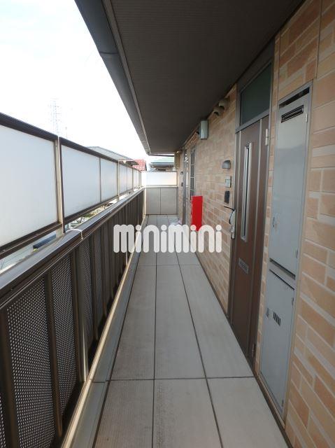����8