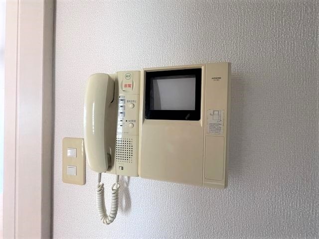 ����6