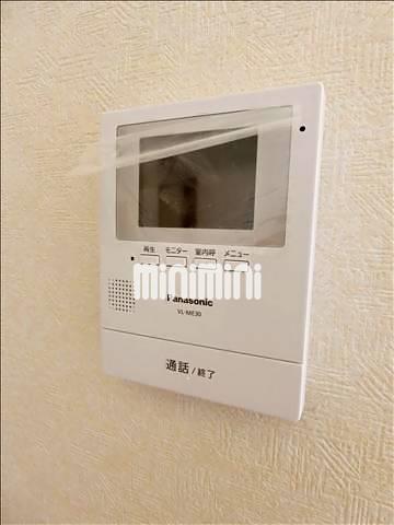 ����10