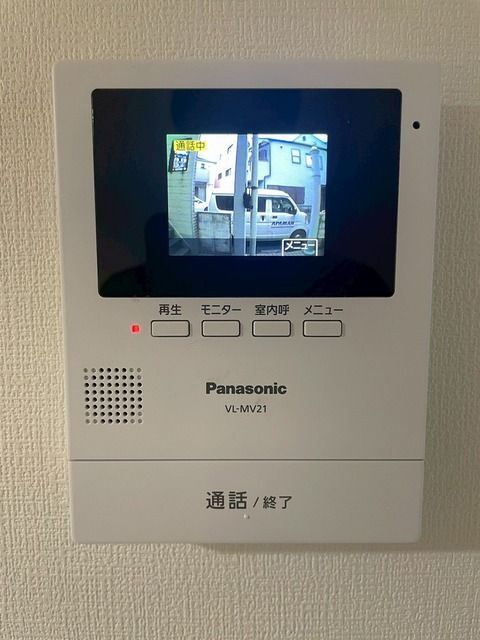 ����9