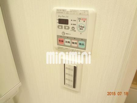 ����11