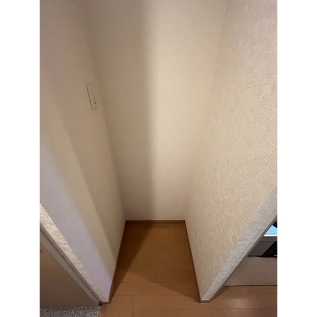 ����13