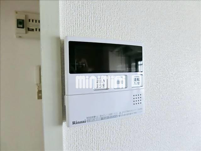 ����13