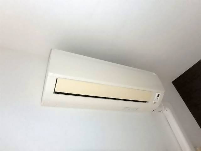 ����7