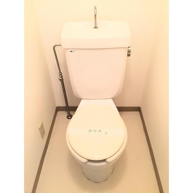 ����4