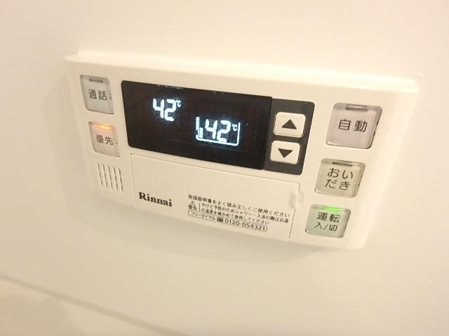 ����14