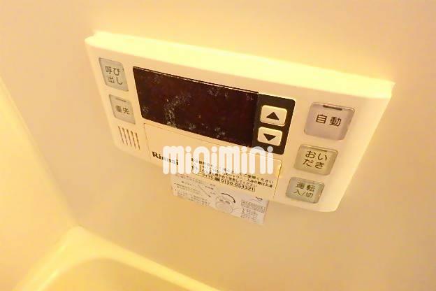 ����7