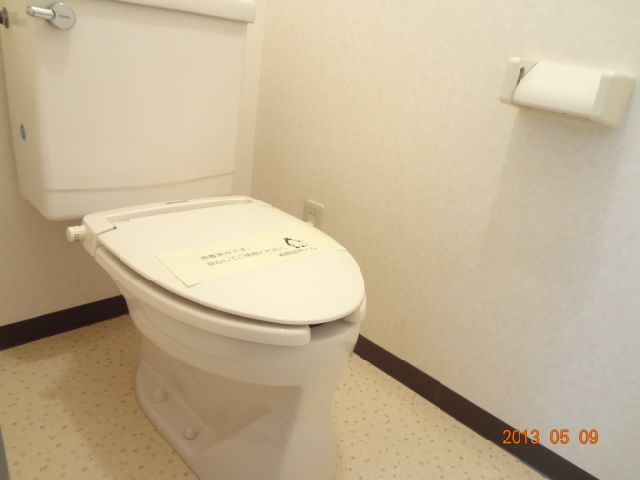 ����4