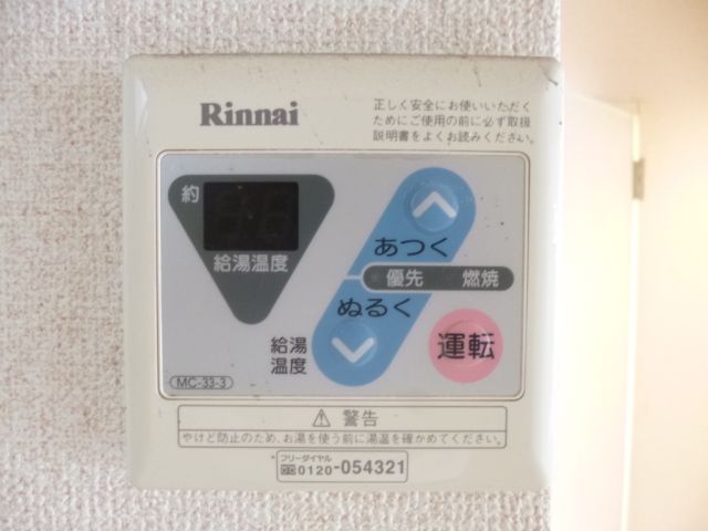 ����10